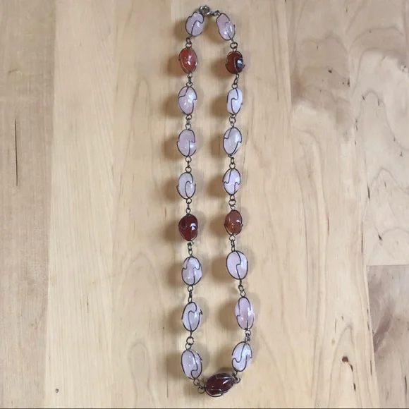 SOLD Vintage 21” Tumbled Oval Caged Rose Quartz & Carnelian Stone Metal Necklace - Picture 3 of 4